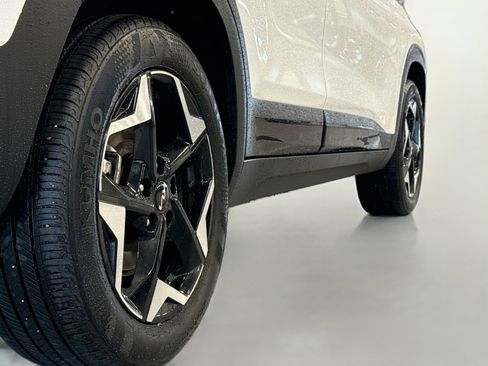 Used 2026 Kia Seltos S AWD/4WD image 16