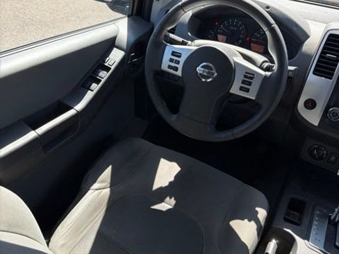 Used 2014 Nissan Xterra X AWD/4WD image 9