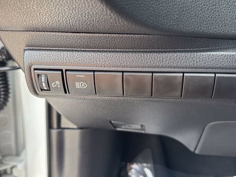 Used 2025 Toyota Corolla LE FWD image 22