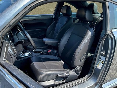 Used 2019 Volkswagen Beetle 2.0T SE image 22