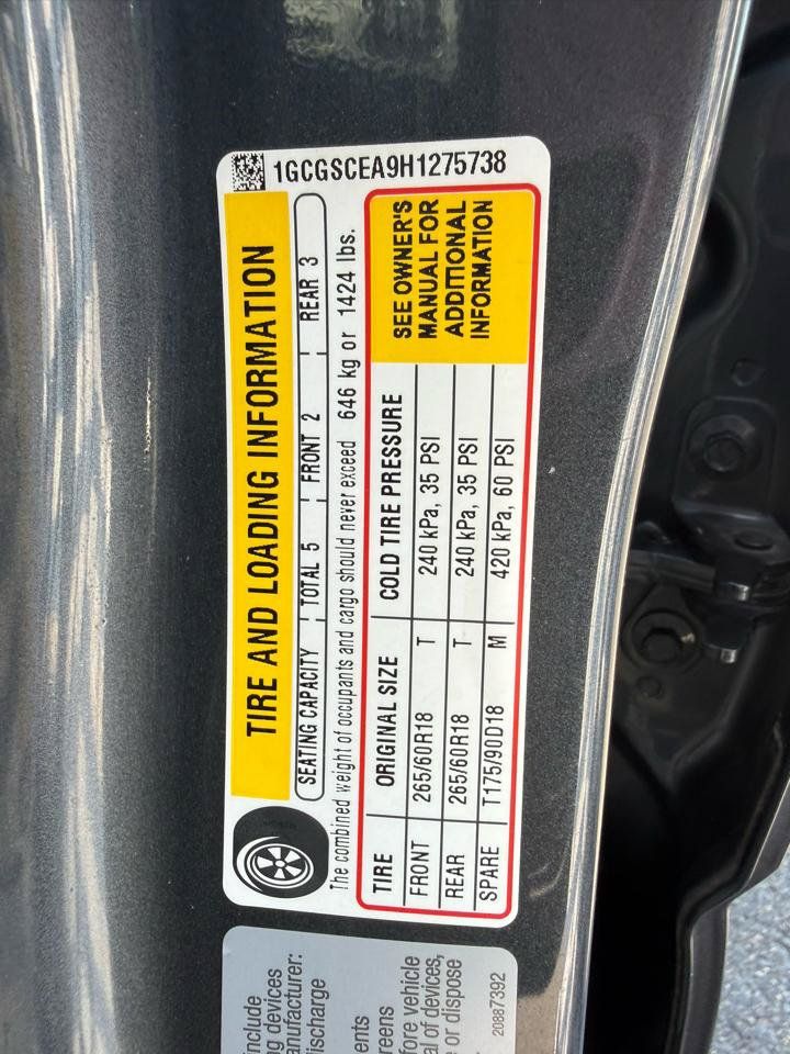 Used 2017 Chevrolet Colorado LT RWD image 38