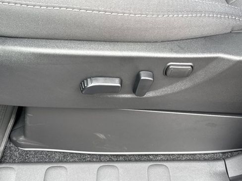 New 2026 Nissan Frontier SV w/ Tow Package image 14