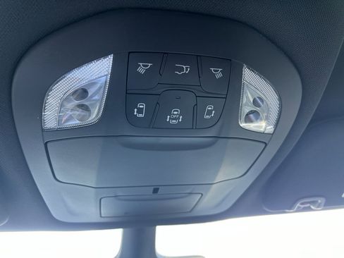 New 2026 Chrysler Pacifica Select image 34