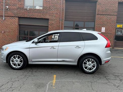 Used 2016 Volvo XC60 T5 Premier image 18
