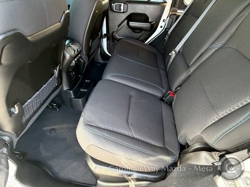 Used 2024 Jeep Wrangler Unlimited Rubicon 4xe w/ Technology Group image 14