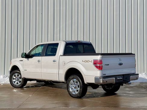 Used 2014 Ford F150 Lariat w/ Lariat Chrome Package image 3