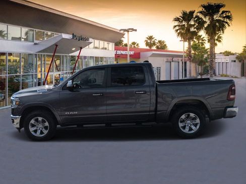 Used 2022 RAM 1500 Laramie AWD/4WD image 6