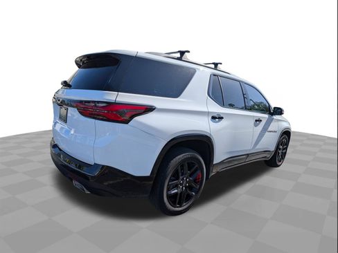 Certified 2023 Chevrolet Traverse Premier w/ Redline Edition FWD image 4