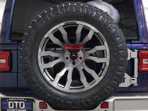 Used 2024 Jeep Wrangler Sahara w/ Technology Group image 25