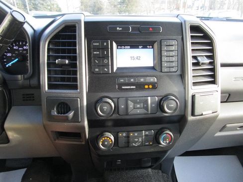 Used 2020 Ford F250 XL image 27