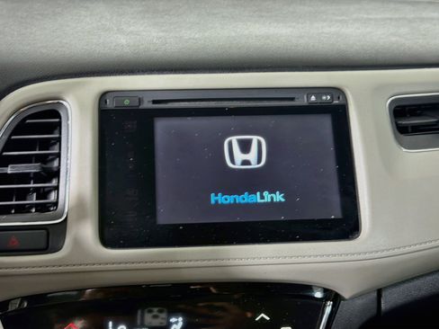 Used 2018 Honda HR-V EX image 19