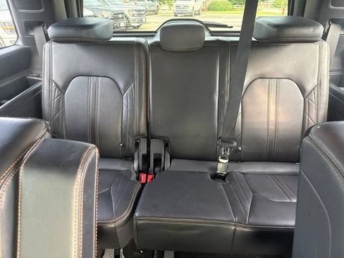 Used 2023 Ford Expedition Platinum AWD/4WD image 28