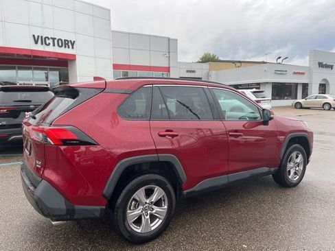 Used 2025 Toyota RAV4 XLE image 5