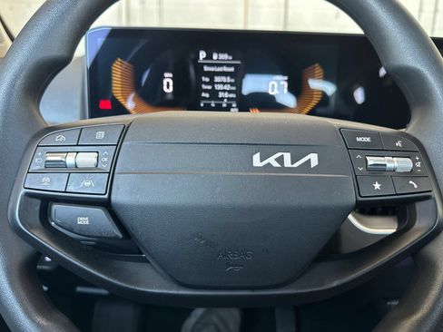 Certified 2026 Kia K4 FWD image 24