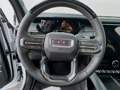 New 2026 GMC Acadia AT4 w/ Super Cruise Package AWD/4WD image 10