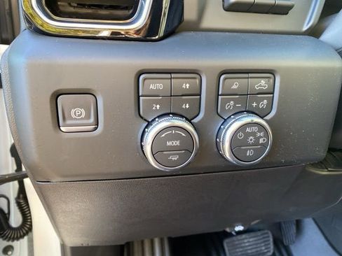 New 2026 GMC Sierra 1500 Denali Ultimate image 15