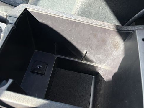 Used 2010 Toyota 4Runner Limited image 29