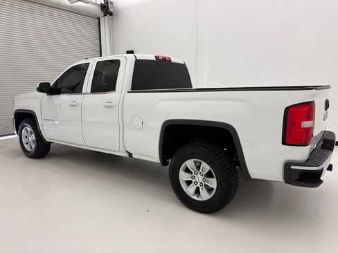 Used 2018 GMC Sierra 1500 SLE w/ SLE Value Package AWD/4WD image 16