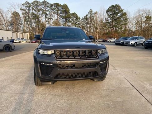 New 2026 Jeep Grand Cherokee L Limited w/ Limited Altitude Package image 7