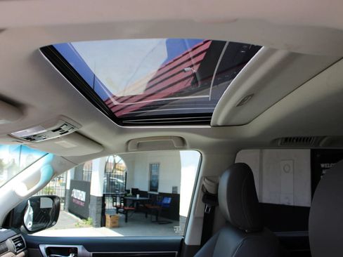 Used 2016 Lexus GX 460 w/ Comfort Package AWD/4WD image 7