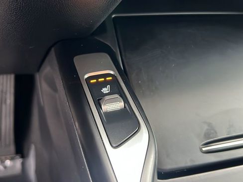 Used 2023 Kia Sorento EX image 24