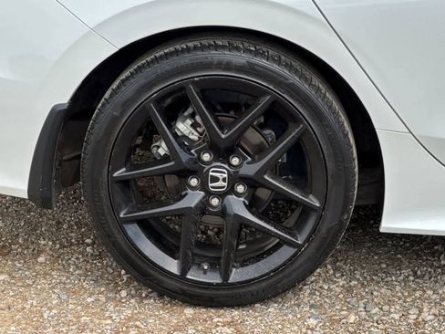 Used 2023 Honda Civic Sport image 28