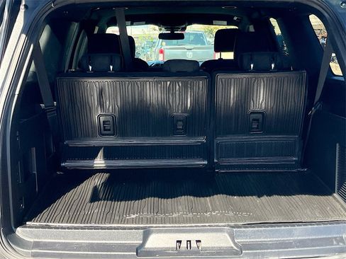 Used 2021 Ford Expedition Max XLT image 24