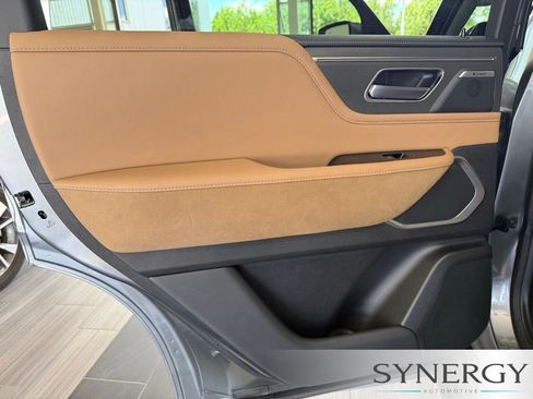 Certified 2026 INFINITI QX80 Luxe w/ Cargo Package AWD/4WD image 27