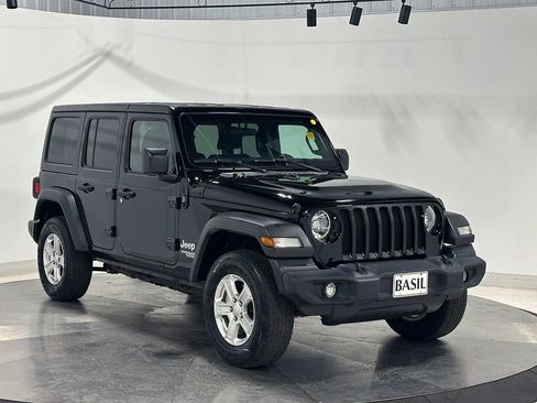 Used 2021 Jeep Wrangler Unlimited Sport AWD/4WD image 38