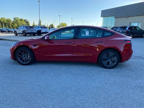 Used 2023 Tesla Model 3 Standard Range RWD image 4