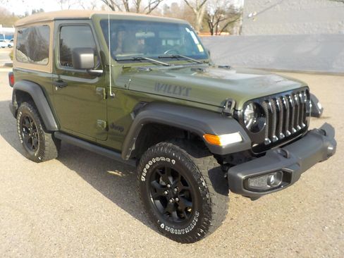 Used 2020 Jeep Wrangler Sport image 23