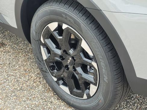 New 2026 Kia Sorento S FWD image 5