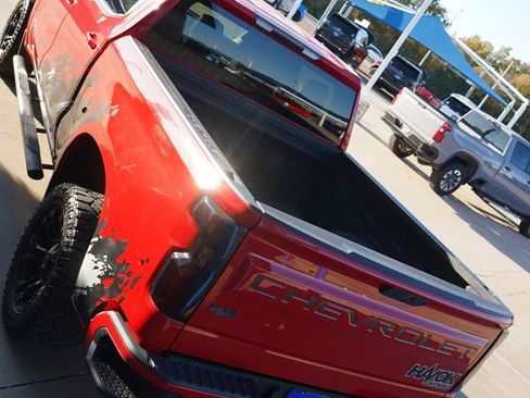 Used 2019 Chevrolet Silverado 1500 RST image 11