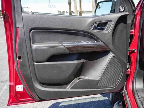 Used 2020 GMC Canyon SLE w/ Elevation Edition RWD image 26
