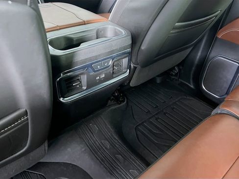 Certified 2025 GMC Sierra 3500 Denali Ultimate AWD/4WD image 25