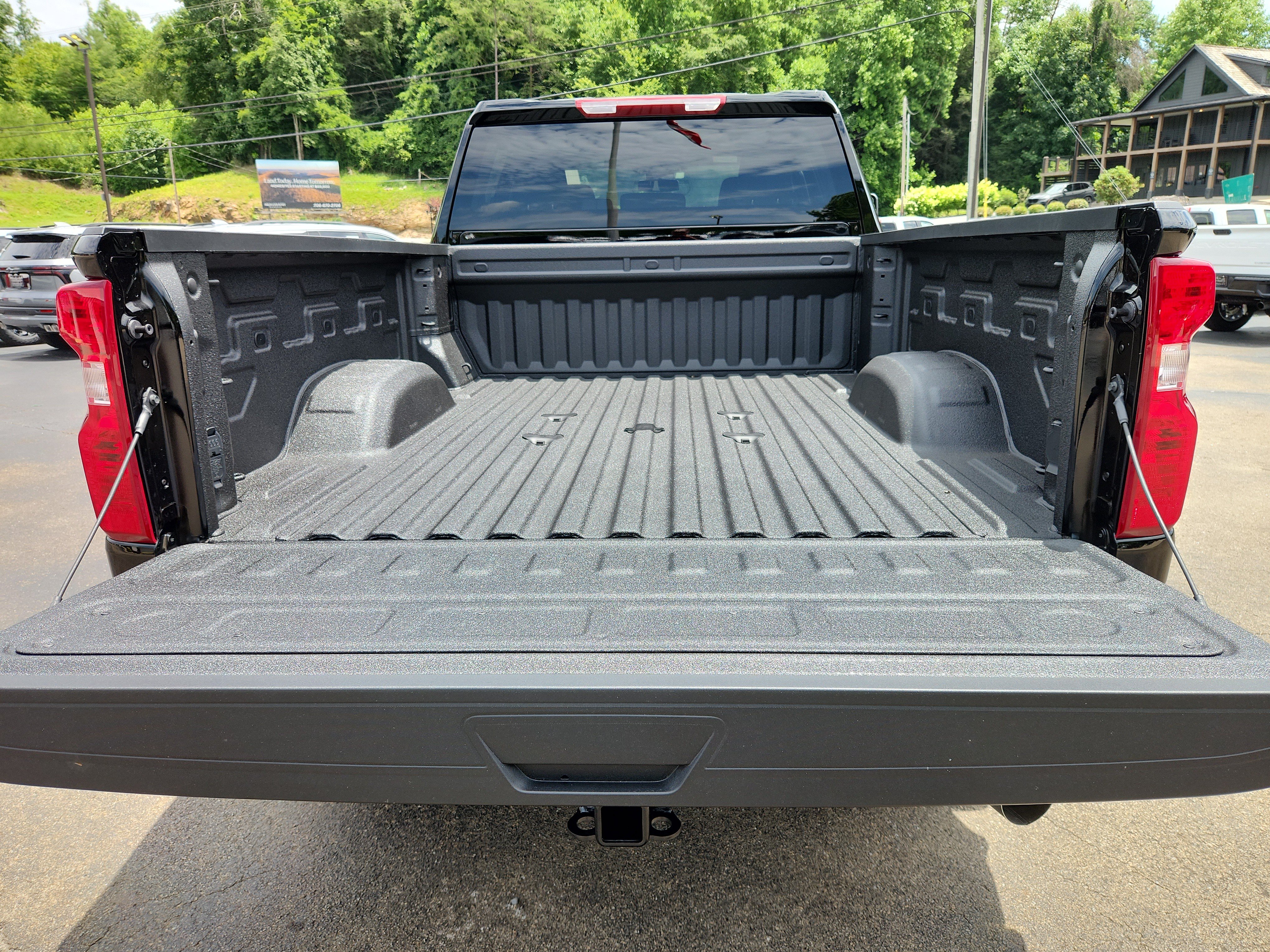 New 2026 Chevrolet Silverado 2500 Custom w/ Custom Value Package AWD/4WD image 19