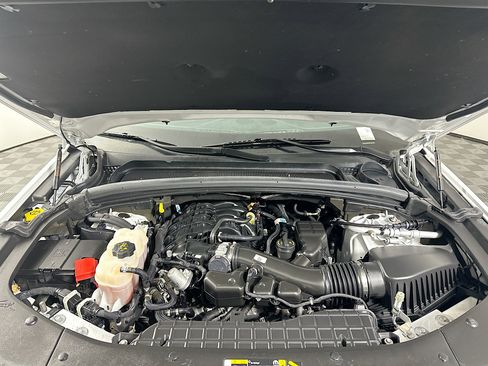 Used 2023 Jeep Grand Cherokee L Limited w/ Luxury Tech Group II image 36