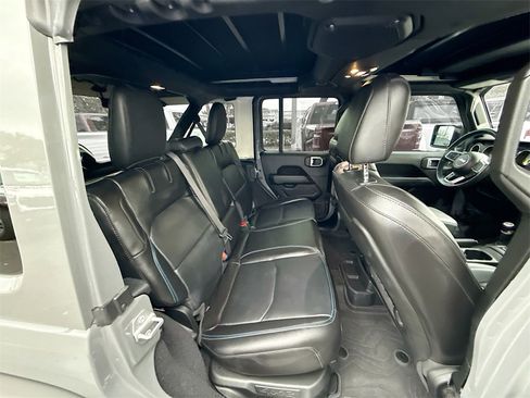 Used 2022 Jeep Wrangler Unlimited Rubicon 4xe w/ Steel Bumper Group image 31