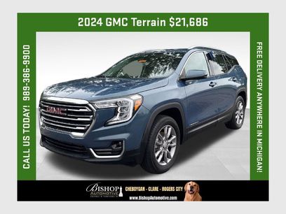 Used 2024 GMC Terrain SLT
