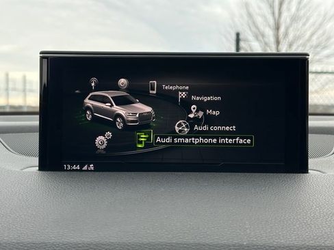 Used 2017 Audi Q7 3.0T Prestige image 16