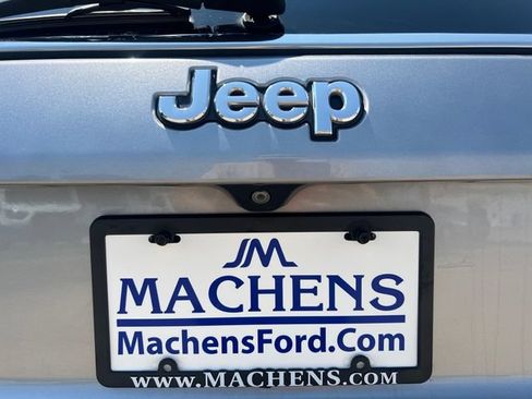 Used 2019 Jeep Compass Latitude AWD/4WD image 5