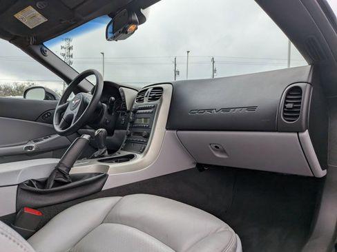 Used 2005 Chevrolet Corvette Convertible w/ Preferred Equipment Group image 21