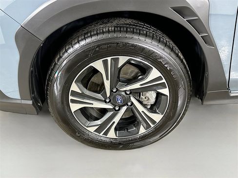 Used 2024 Subaru Crosstrek 2.0i Premium image 13