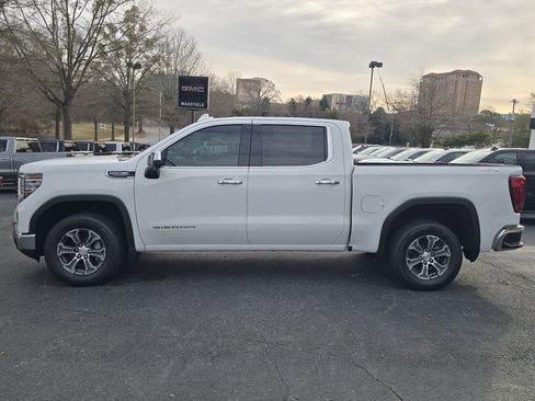 New 2026 GMC Sierra 1500 SLT w/ SLT Convenience Package image 18