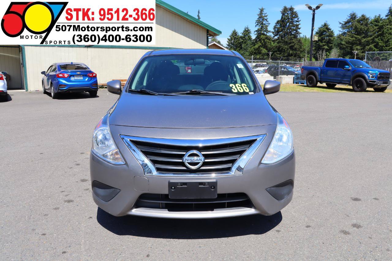 Used 2016 Nissan Versa SV FWD image 11