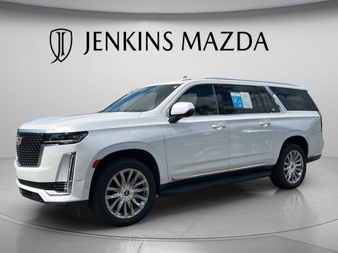 Used 2022 Cadillac Escalade ESV Premium Luxury RWD image 8