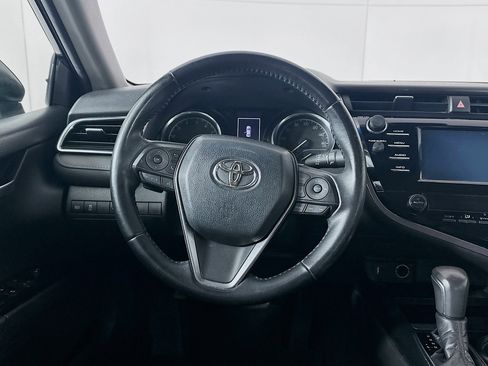 Used 2018 Toyota Camry SE w/ Convenience Package image 18