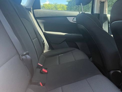 Used 2023 Kia Forte LXS FWD image 10