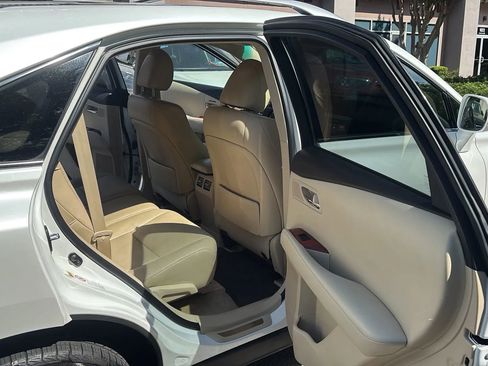 Used 2010 Lexus RX 350 2WD image 19