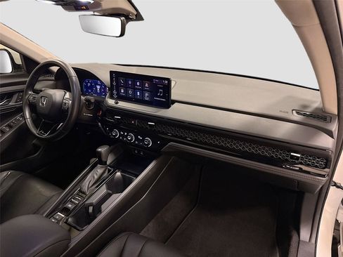 Used 2023 Honda Accord EX-L image 28